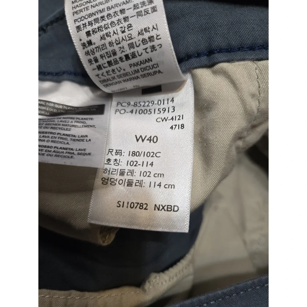 Levi's XX Chino Shorts Stretch Navy Blue Mens 40x9 Pockets Preppy‎ Comfort